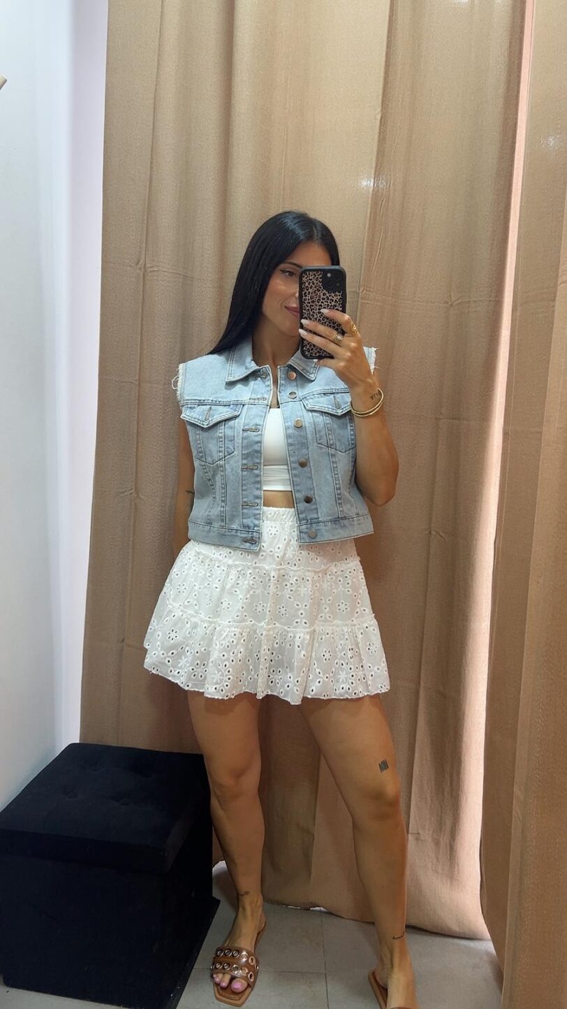 FALDA MINI PERFORADA