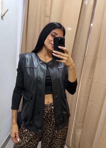 CHAQUETA SIN MANGAS POLIPIEL