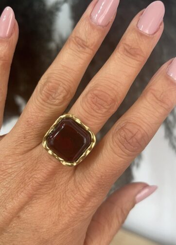 ANILLO CUADRADO MARRON