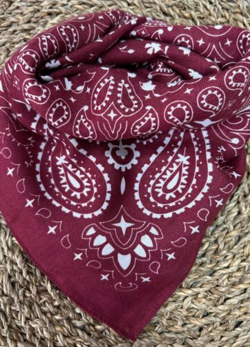 PAÑUELO BURDEOS