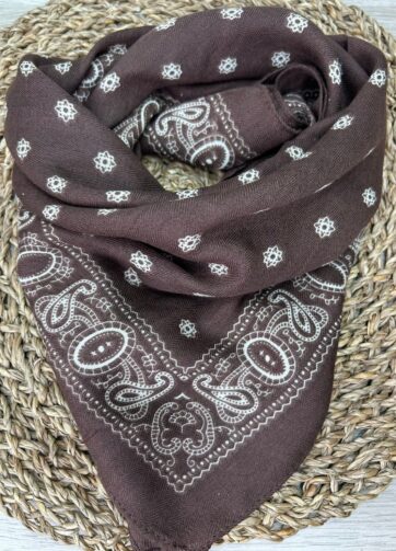 PAÑUELO MARRÓN