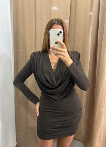 Vestido cuello caído